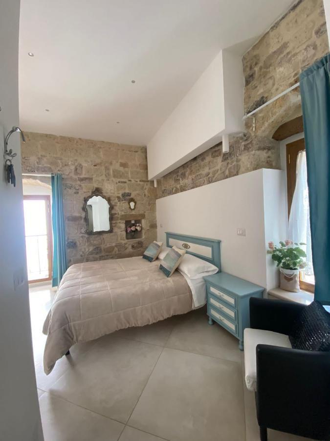 Hotel Dimora Del Carmine à Bari Extérieur photo
