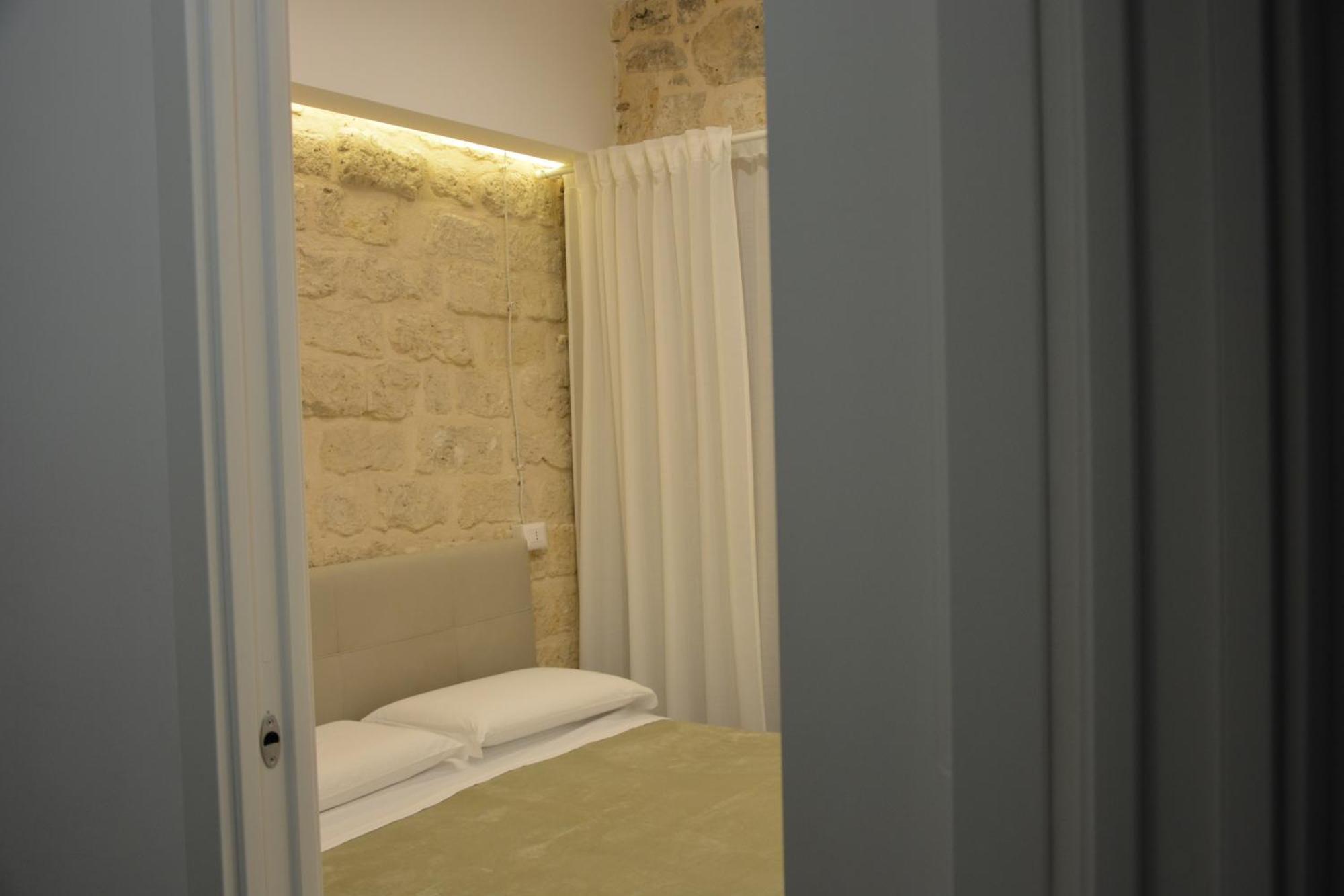 Hotel Dimora Del Carmine à Bari Extérieur photo