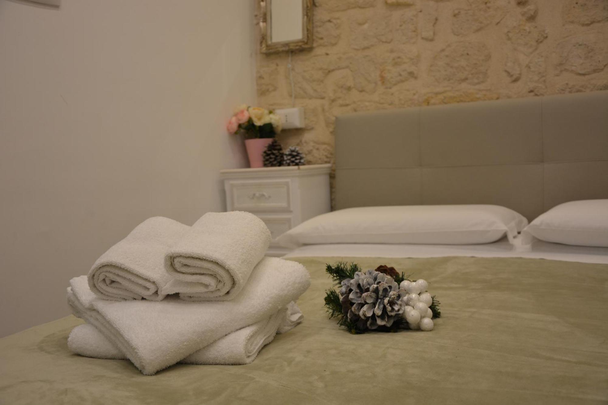 Hotel Dimora Del Carmine à Bari Extérieur photo